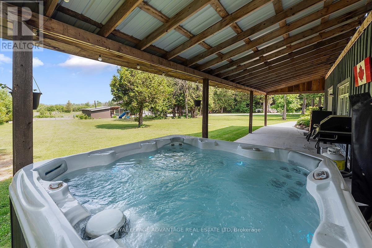 Photo 8 of 541 Pioneer Road, Merrickvillewolford ON