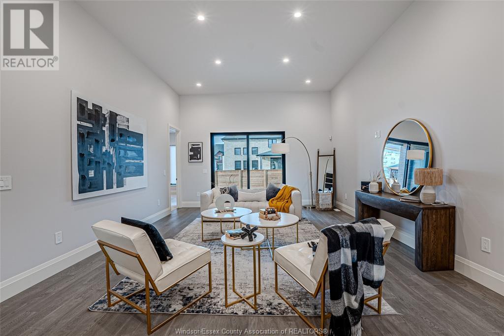 Photo 17 of 674 Lily Mac Boulevard, Windsor ON