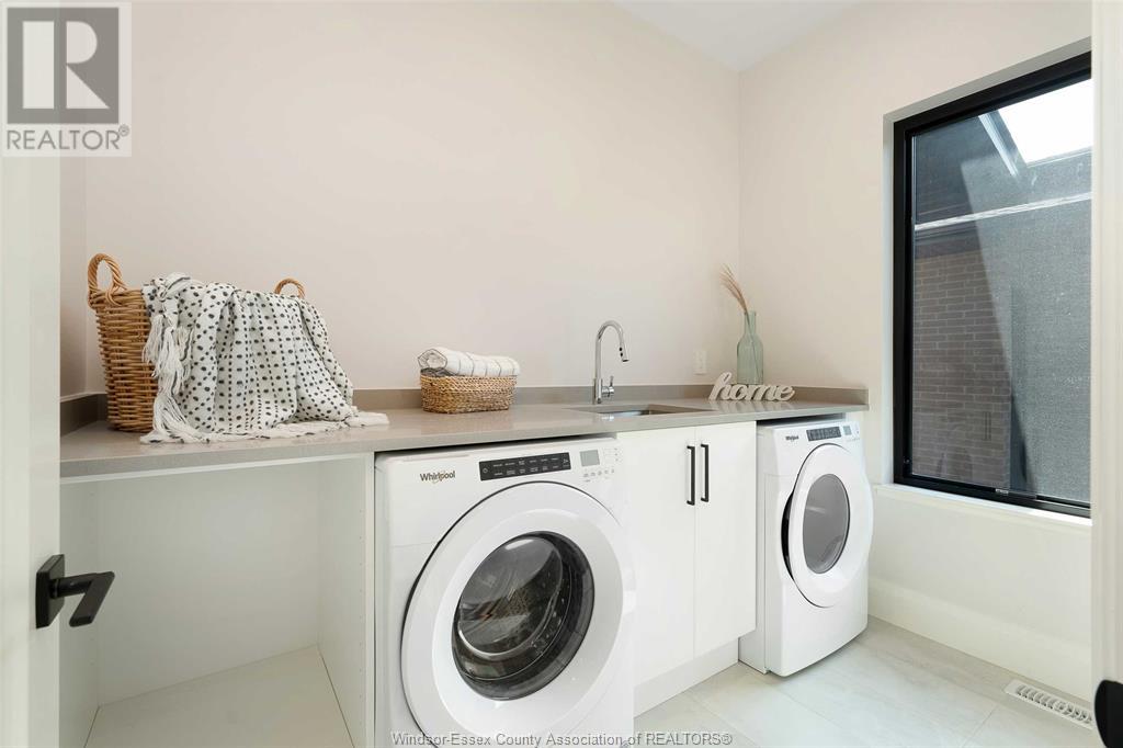 Photo 22 of 674 Lily Mac Boulevard, Windsor ON
