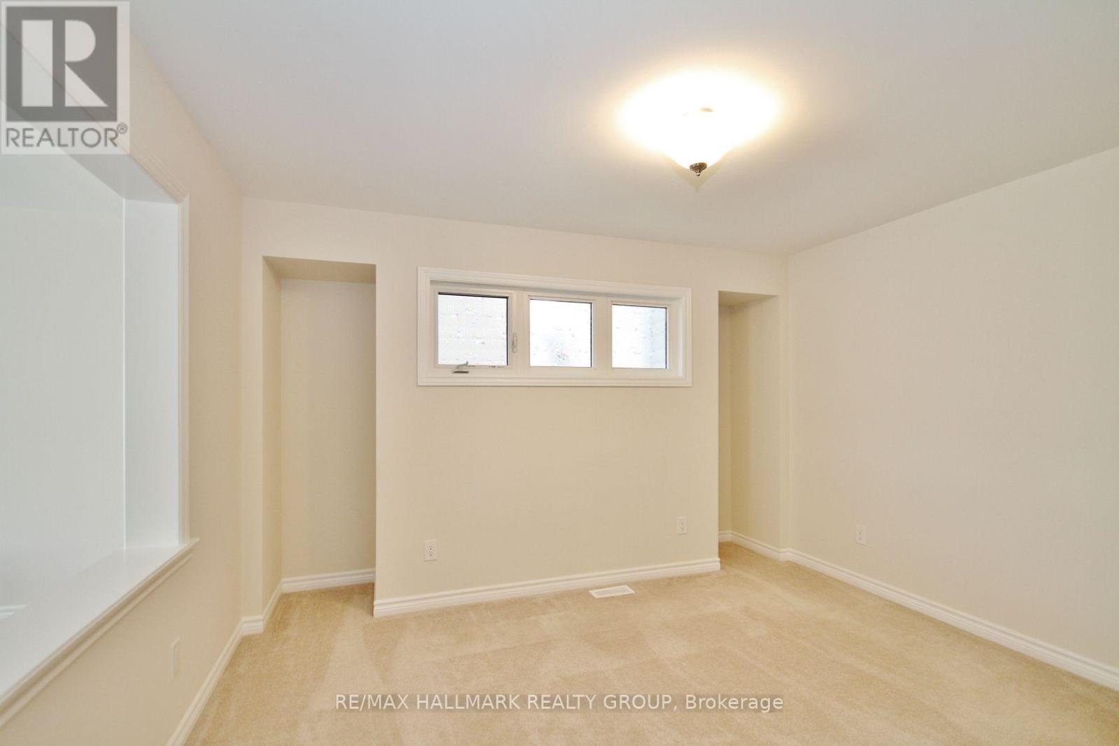 https://ddfcdn.realtor.ca/listing/TS638851460180700000/reb76/highres/2/x12208942_13.jpg