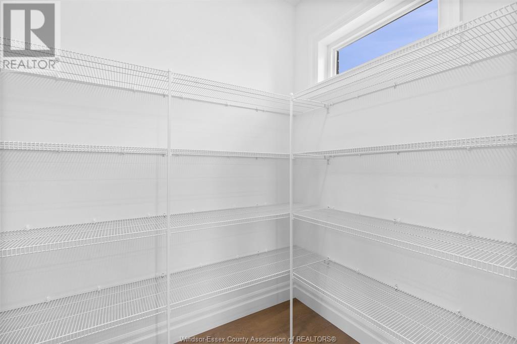 Photo 15 of 1223 Campana Crescent, Lakeshore ON