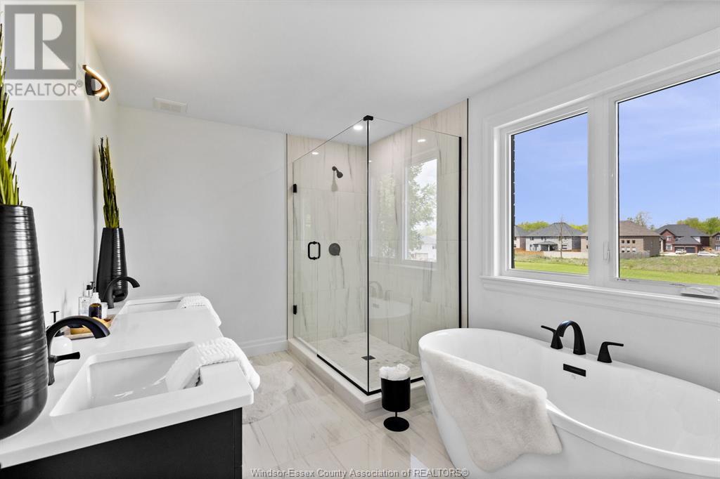 Photo 25 of 1223 Campana Crescent, Lakeshore ON