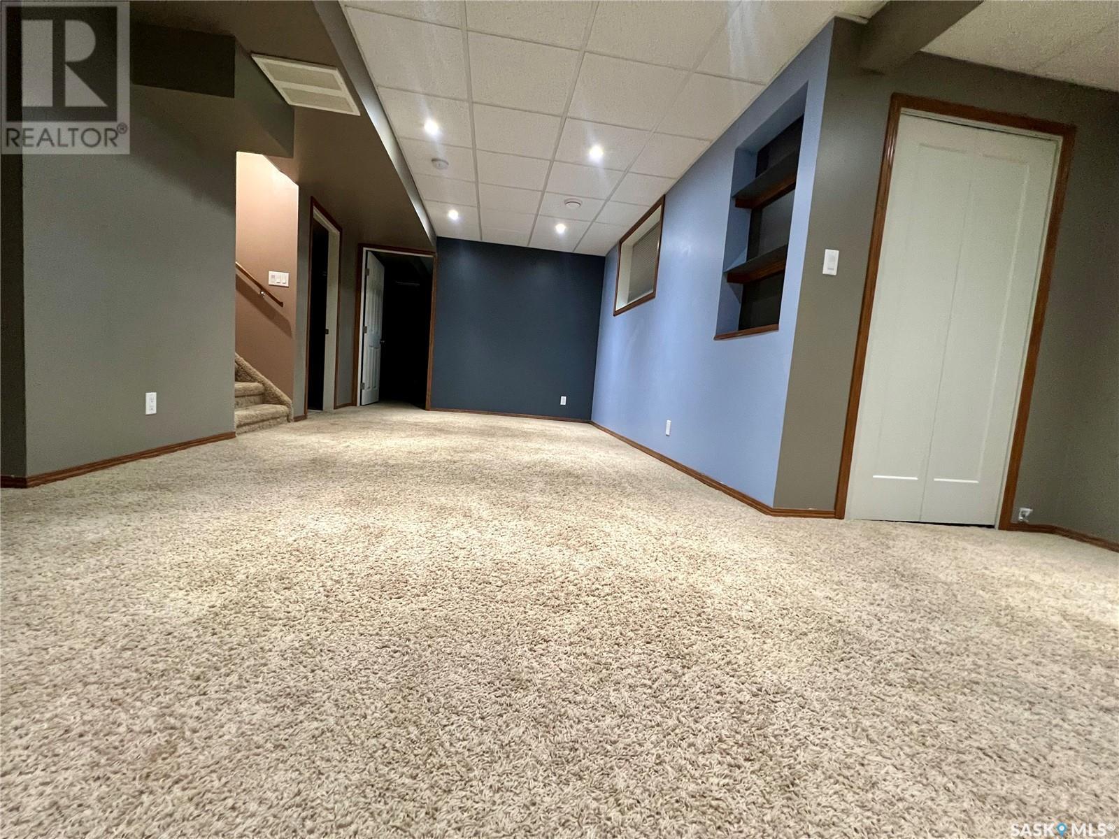 Single Family House Bungalow for Sale in  th AVENUE NW Swift Current 