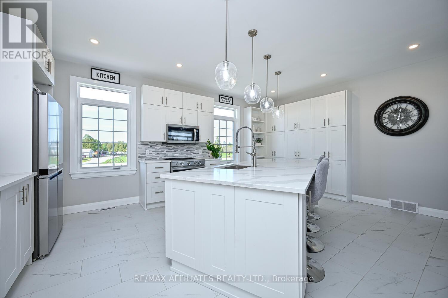 Photo 19 of 2064 Rosedale Road N, Montague ON