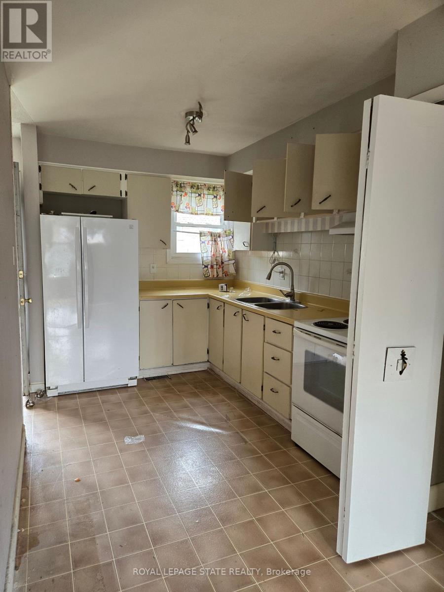 Photo 8 of 4 153 Limeridge Road W, Hamilton ON