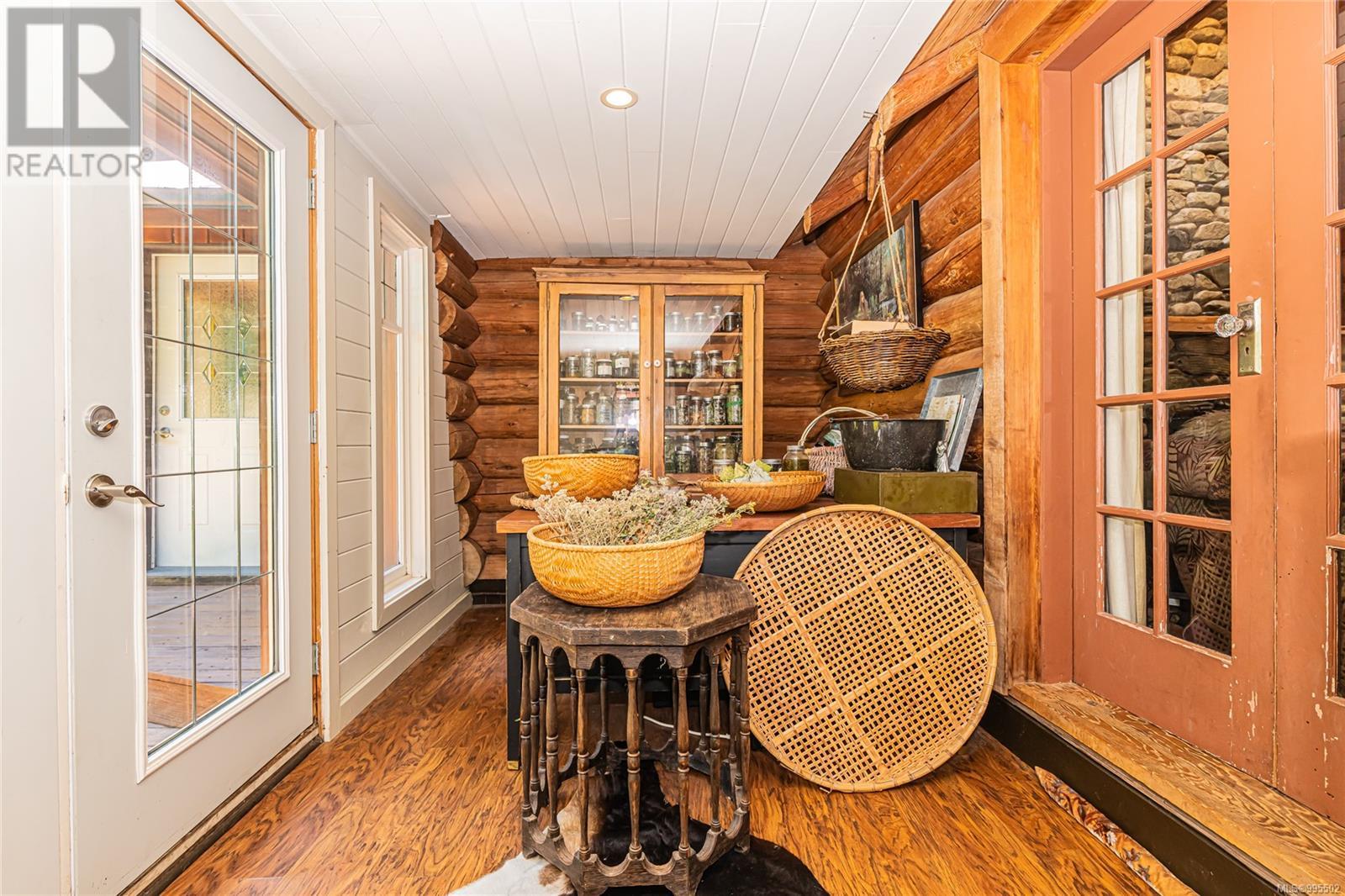 5970 Stoltze Rd, Duncan