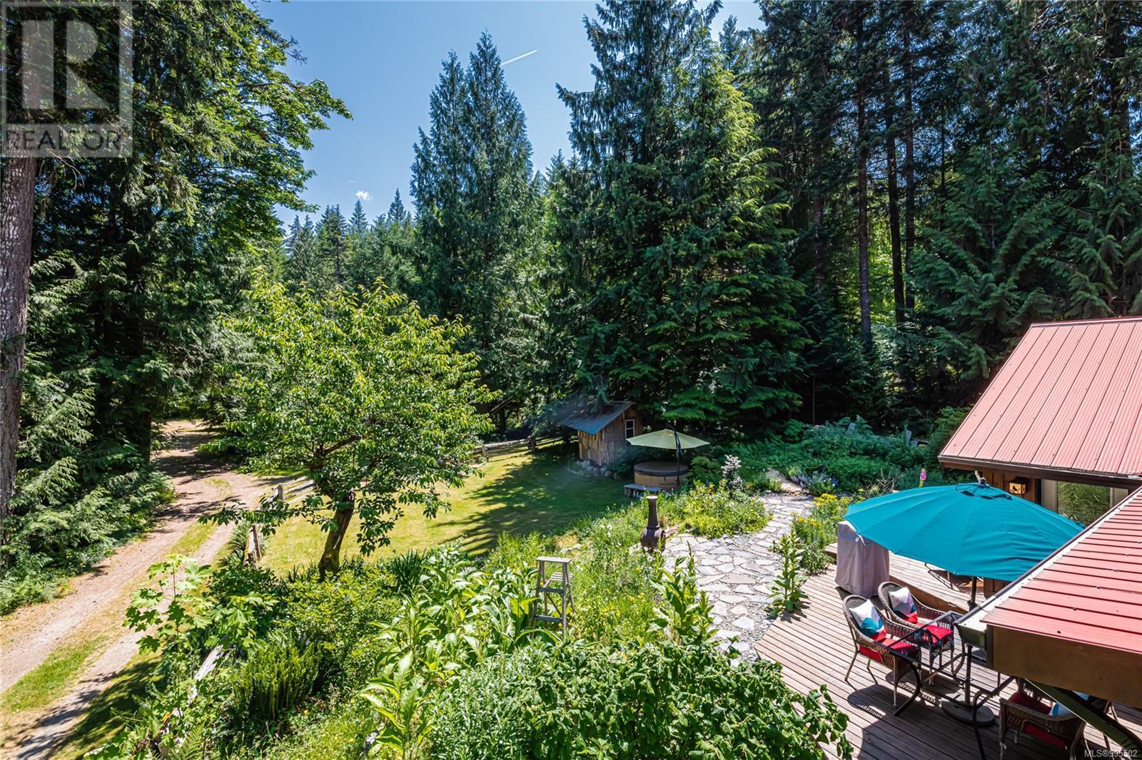 5970 Stoltze Rd, Duncan