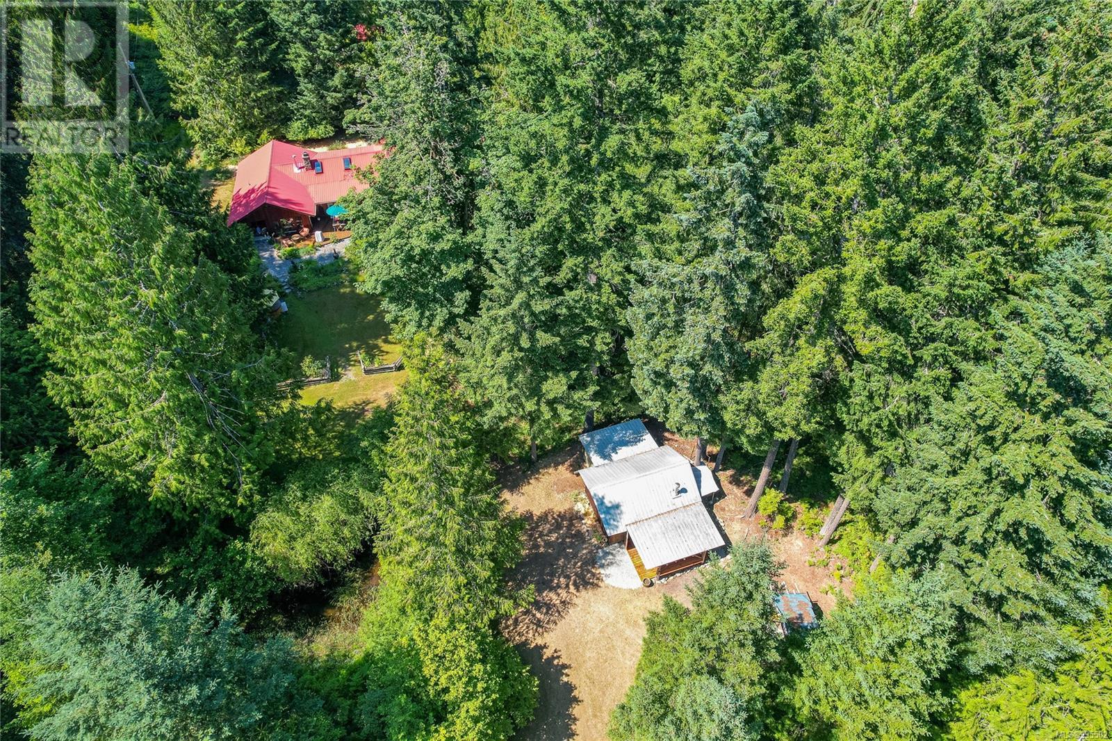 5970 Stoltze Rd, Duncan