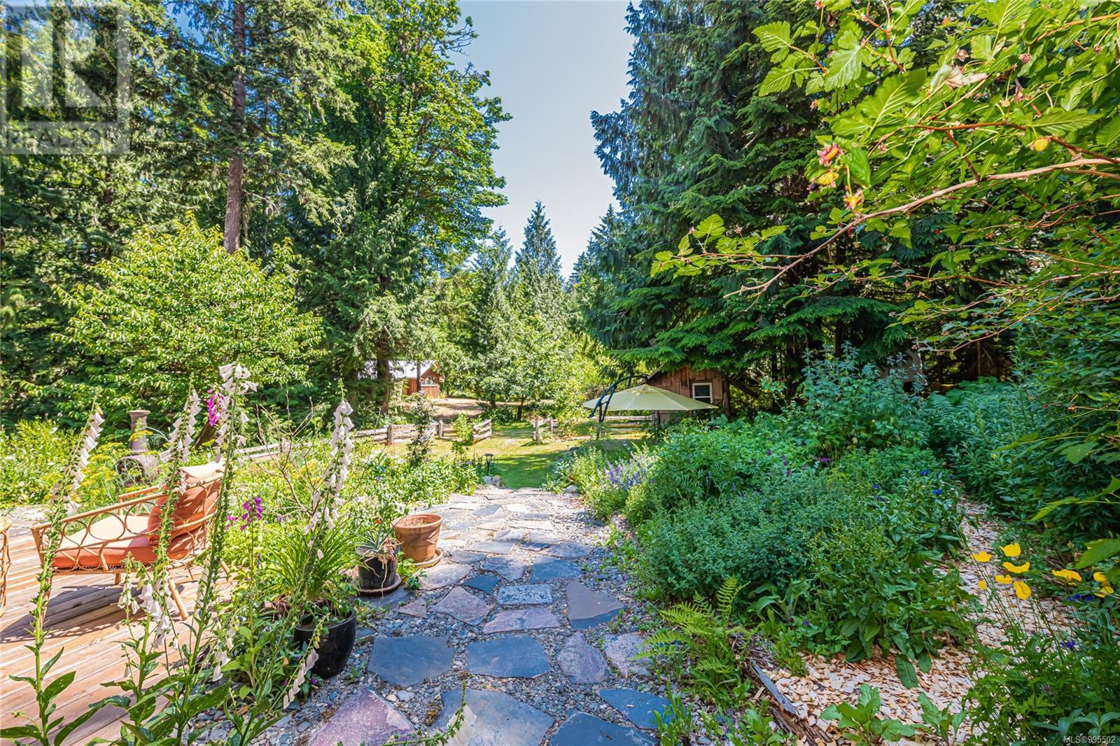 5970 Stoltze Rd, Duncan