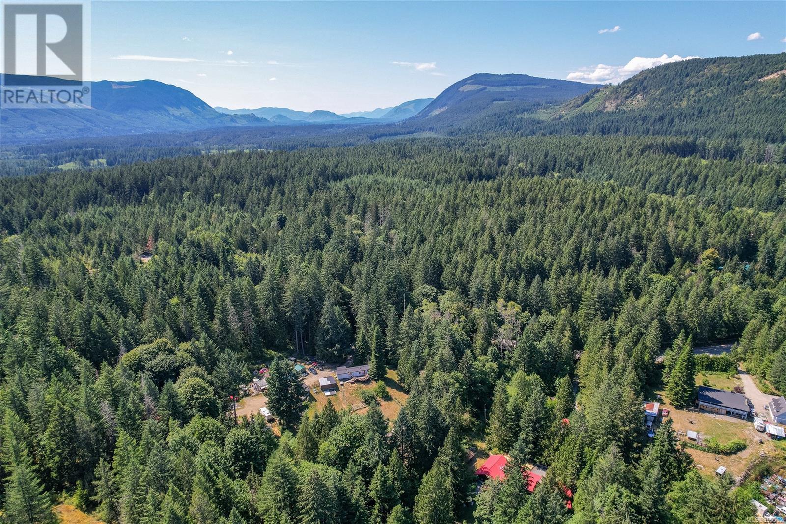 5970 Stoltze Rd, Duncan
