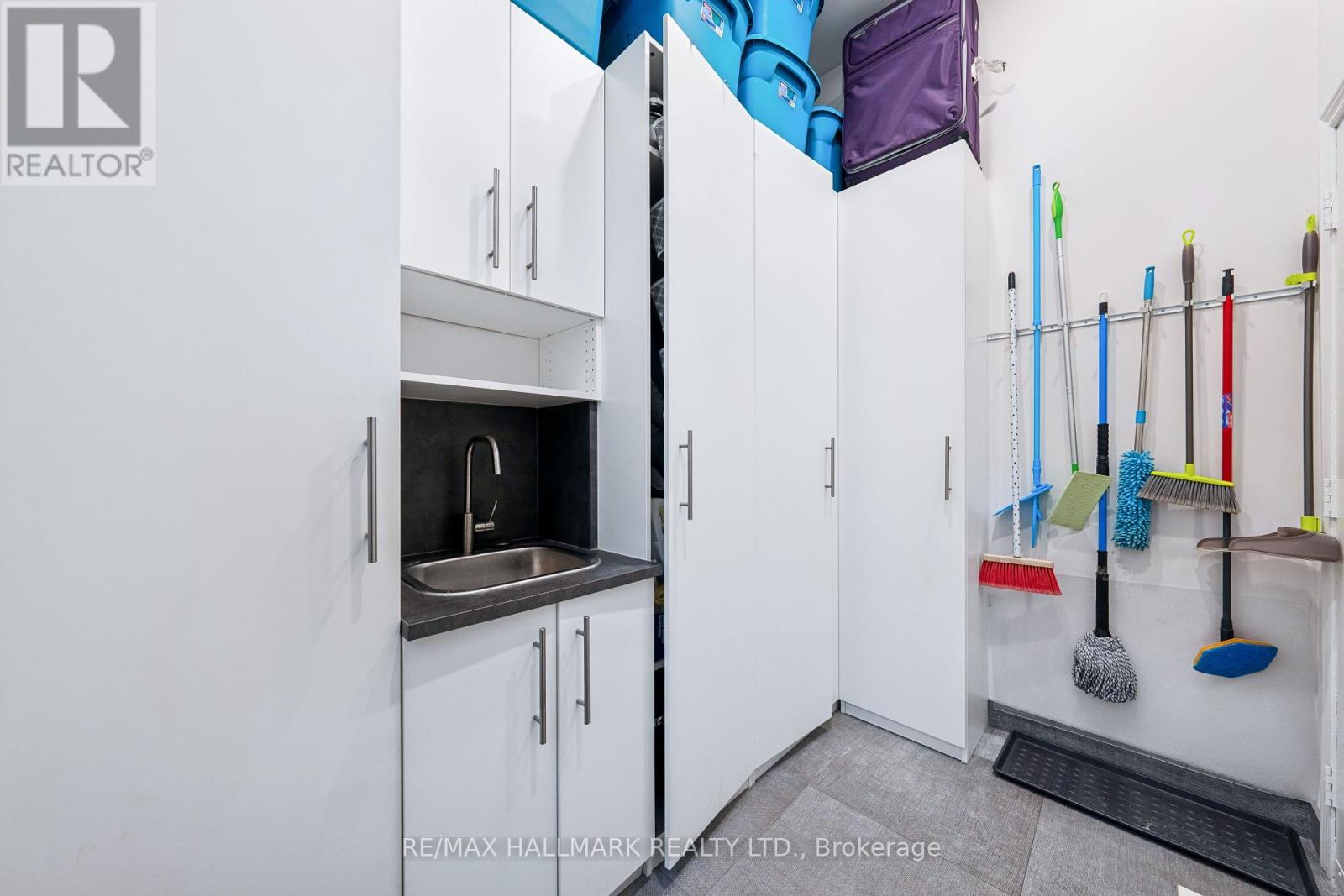 Single Family House for Sale in  VANGUARD ROAD Vaughan (Patterson) 
