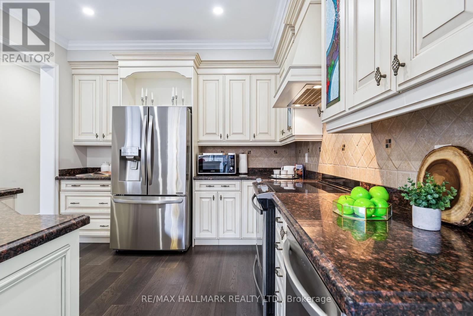 Single Family House for Sale in  VANGUARD ROAD Vaughan (Patterson) 