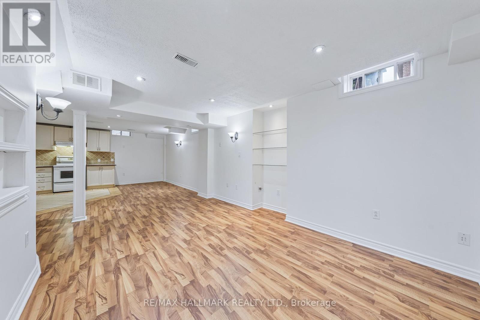 Single Family House for Sale in  VANGUARD ROAD Vaughan (Patterson) 