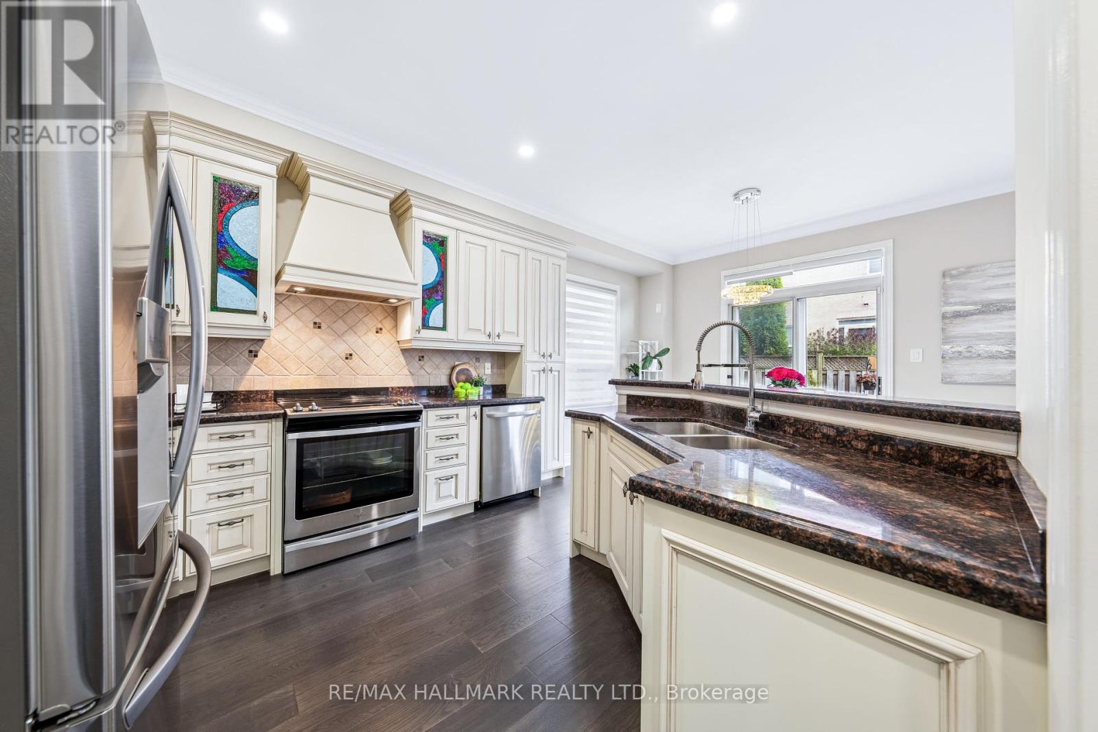 Single Family House for Sale in  VANGUARD ROAD Vaughan (Patterson) 