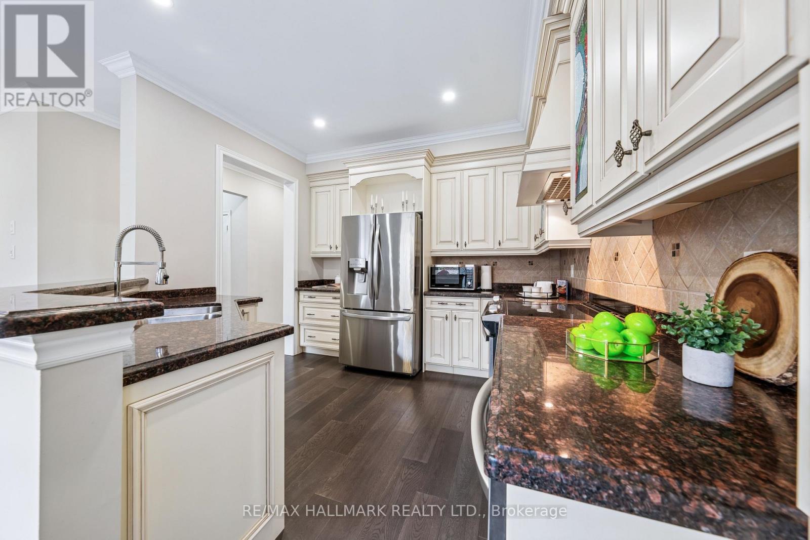 Single Family House for Sale in  VANGUARD ROAD Vaughan (Patterson) 