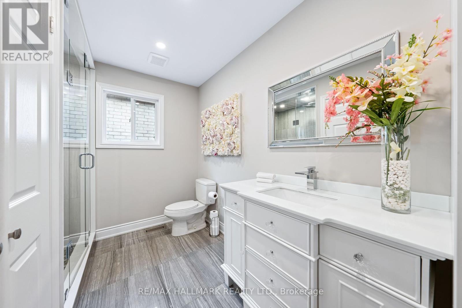 Single Family House for Sale in  VANGUARD ROAD Vaughan (Patterson) 