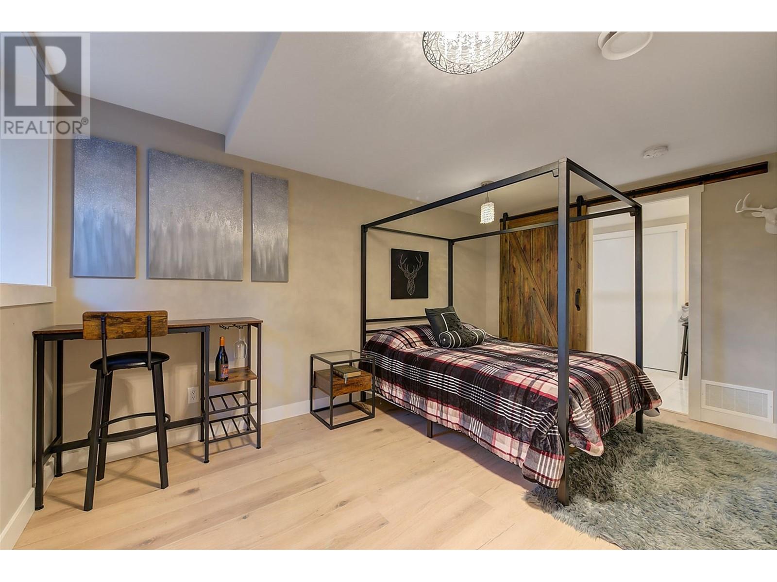 #13 2893 ROBINSON ROAD - Image 30