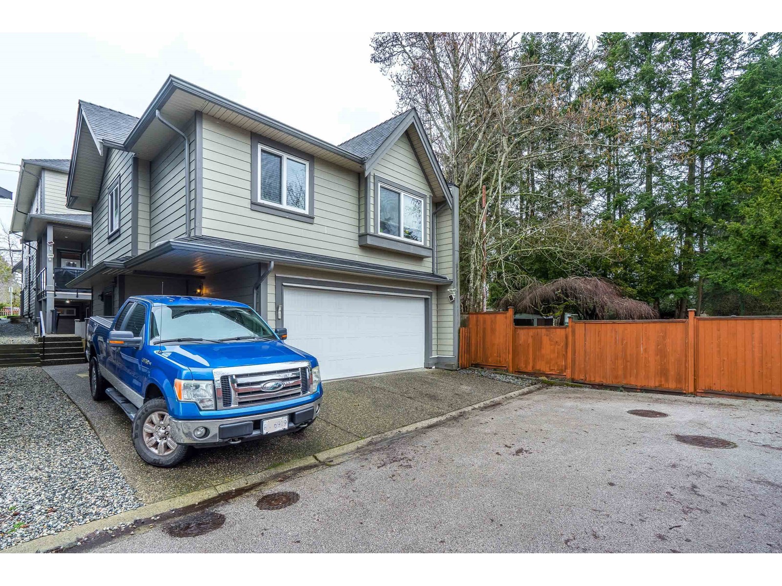 11 1426 FINLAY STREET, White Rock real estate listing R2978064