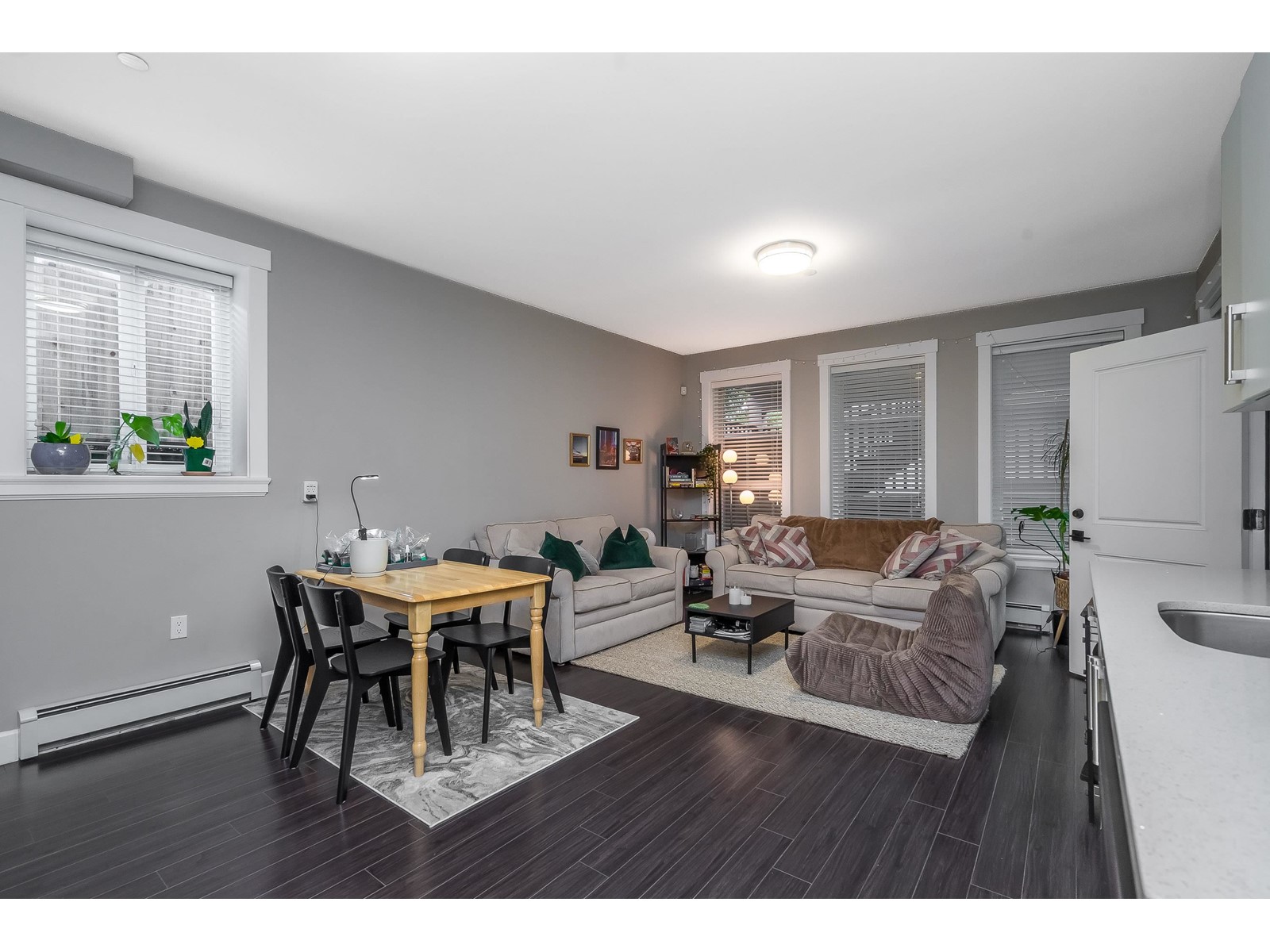 11 1426 FINLAY STREET, White Rock real estate listing R2978064