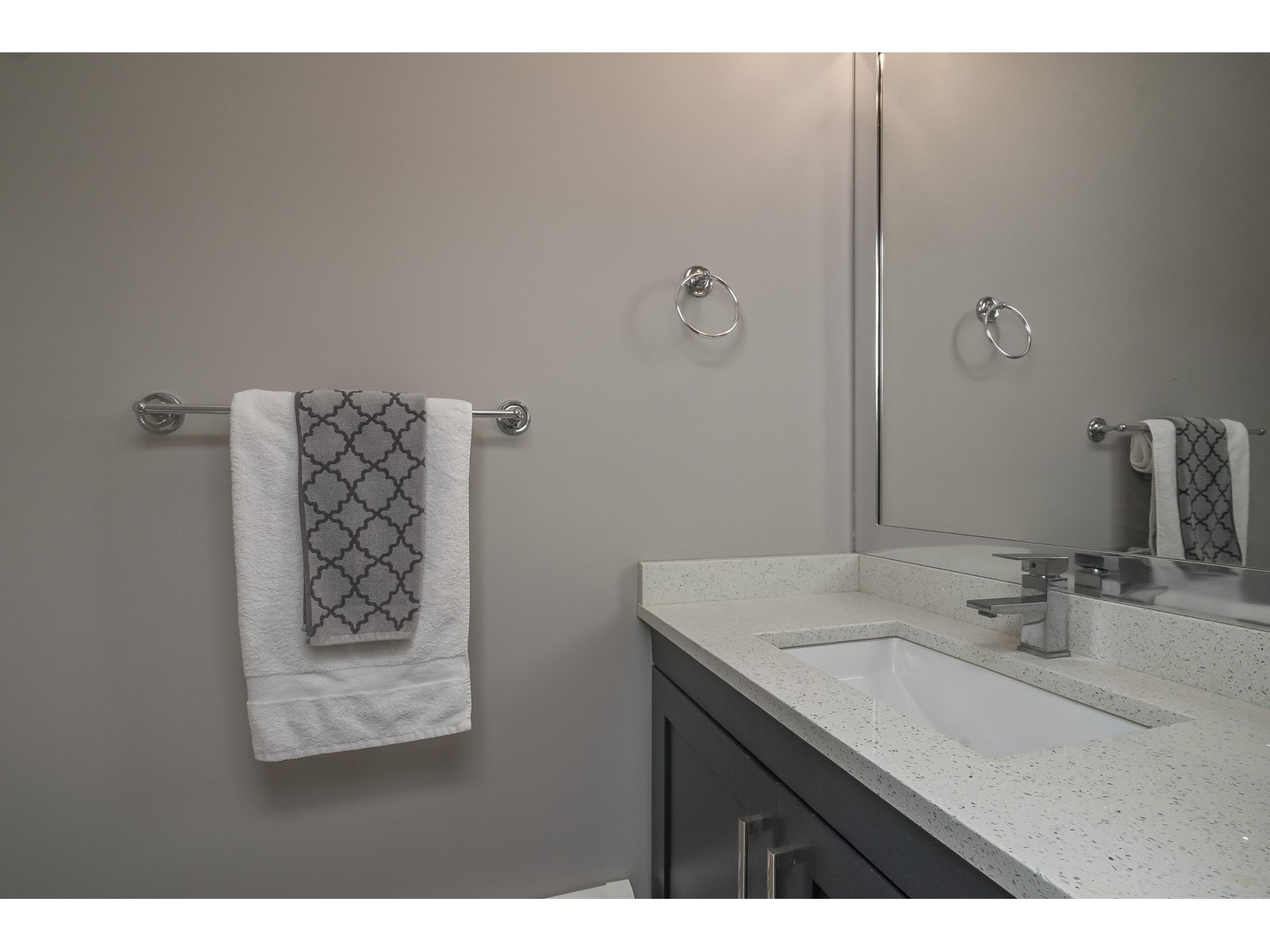 11 1426 FINLAY STREET, White Rock real estate listing R2978064