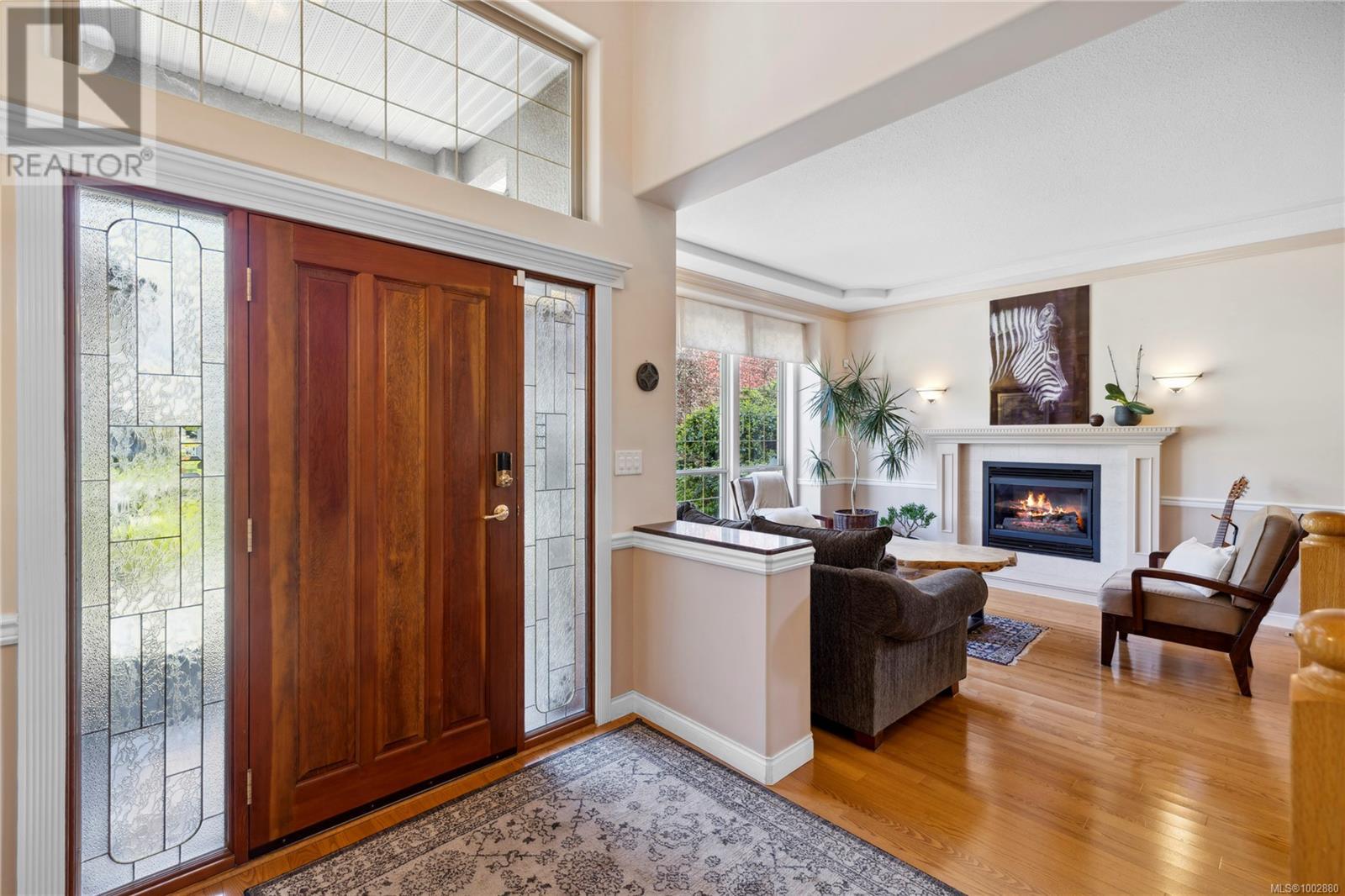 Photo 4 of 5331 Bayshore Dr, Nanaimo BC
