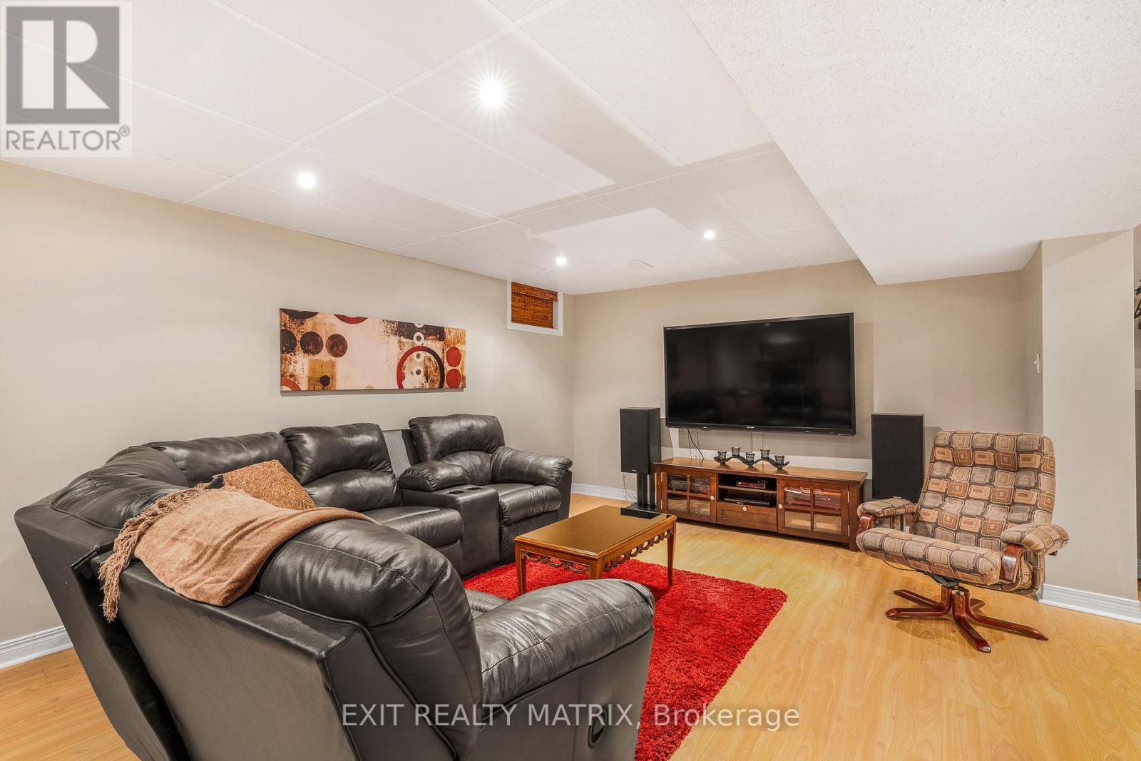 Photo 9 of 882 Du Castor Road, The Nation ON
