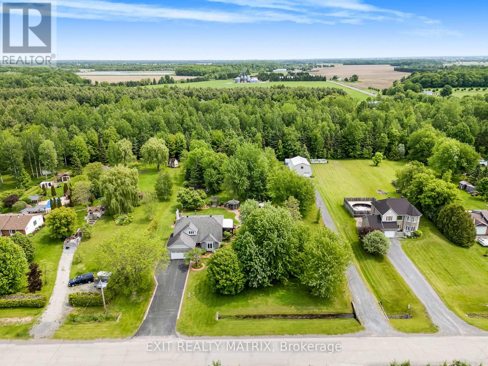 Photo 1 of 882 Du Castor Road, The Nation ON