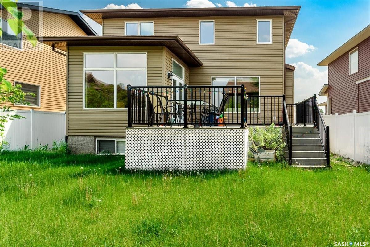 Single Family House 2 Level for Sale in  Lepine ROAD E Regina 
