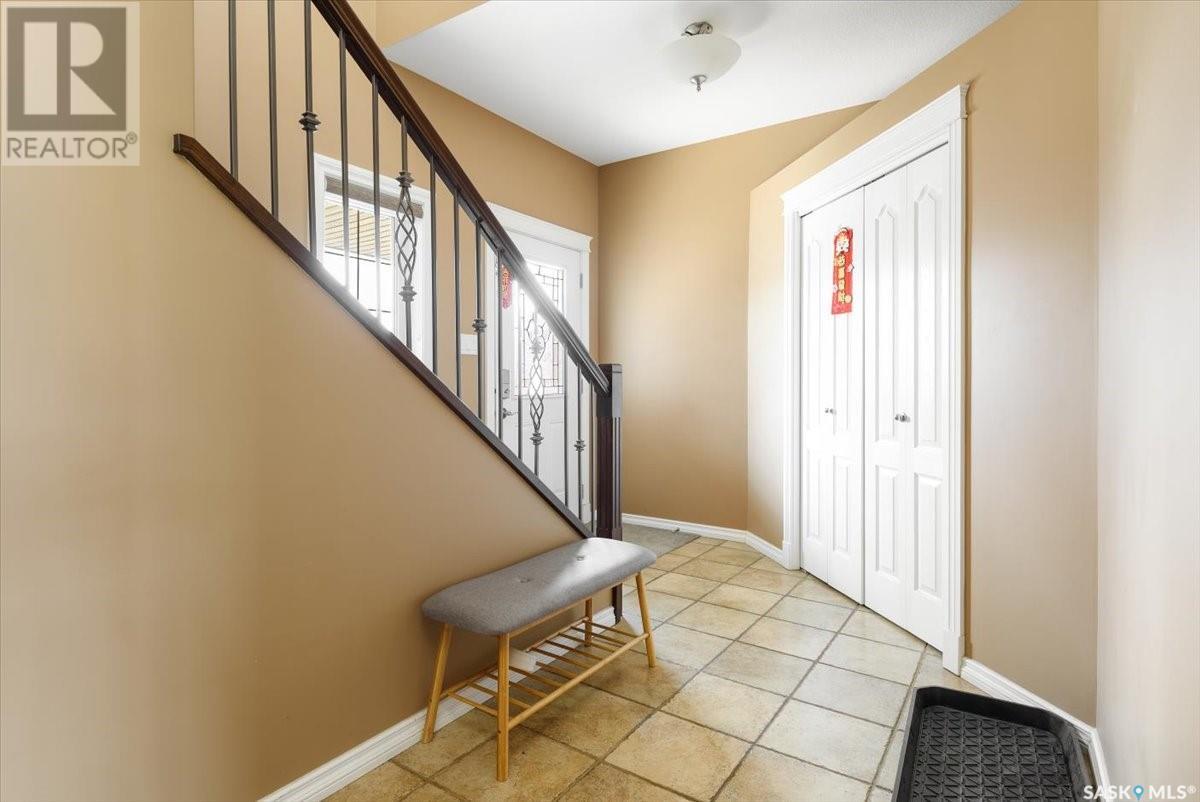 Single Family House 2 Level for Sale in  Lepine ROAD E Regina 
