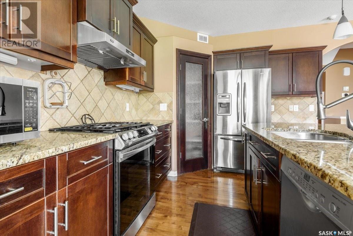 Single Family House 2 Level for Sale in  Lepine ROAD E Regina 
