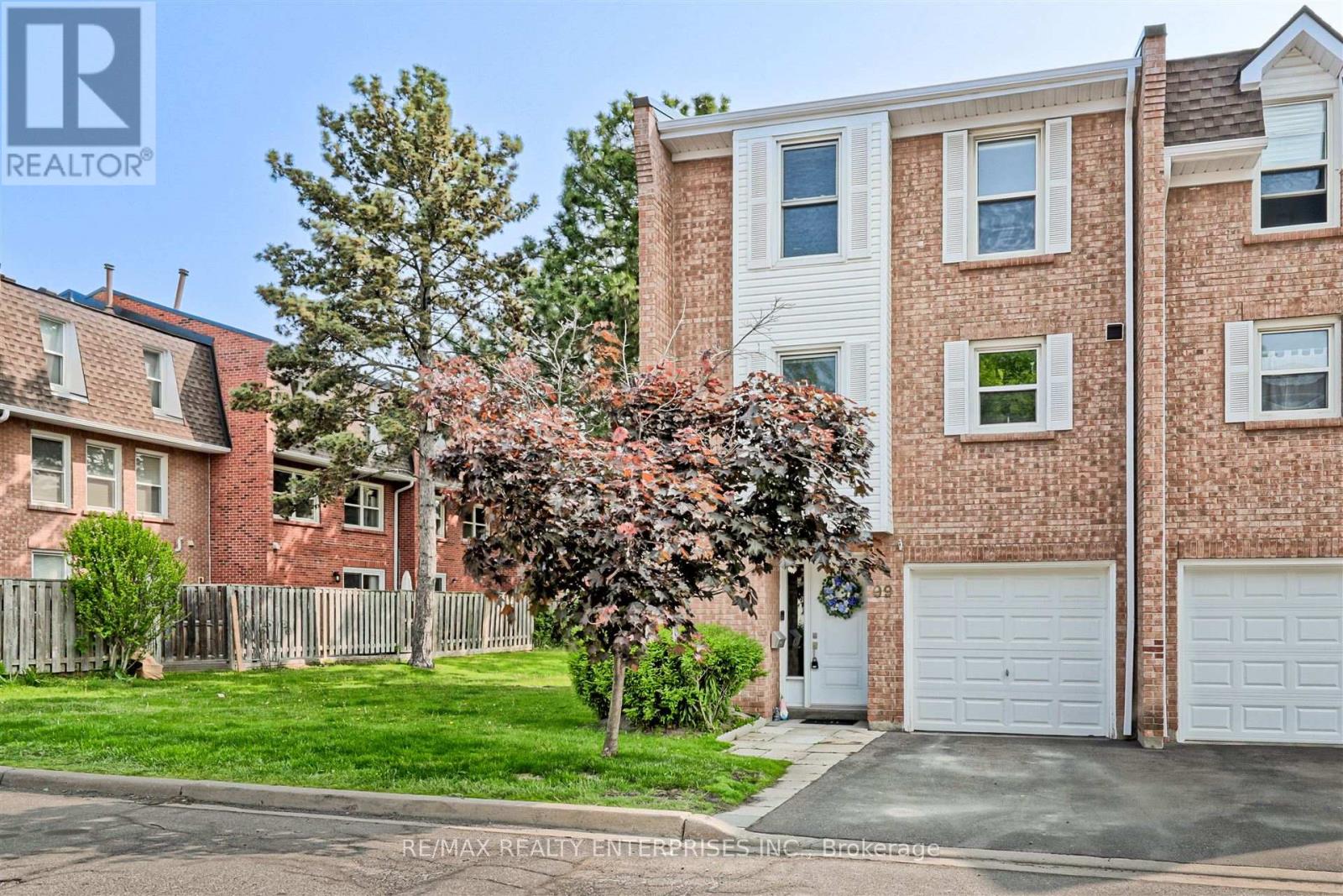 Photo 5 of 99 333 Meadows Boulevard, Mississauga ON