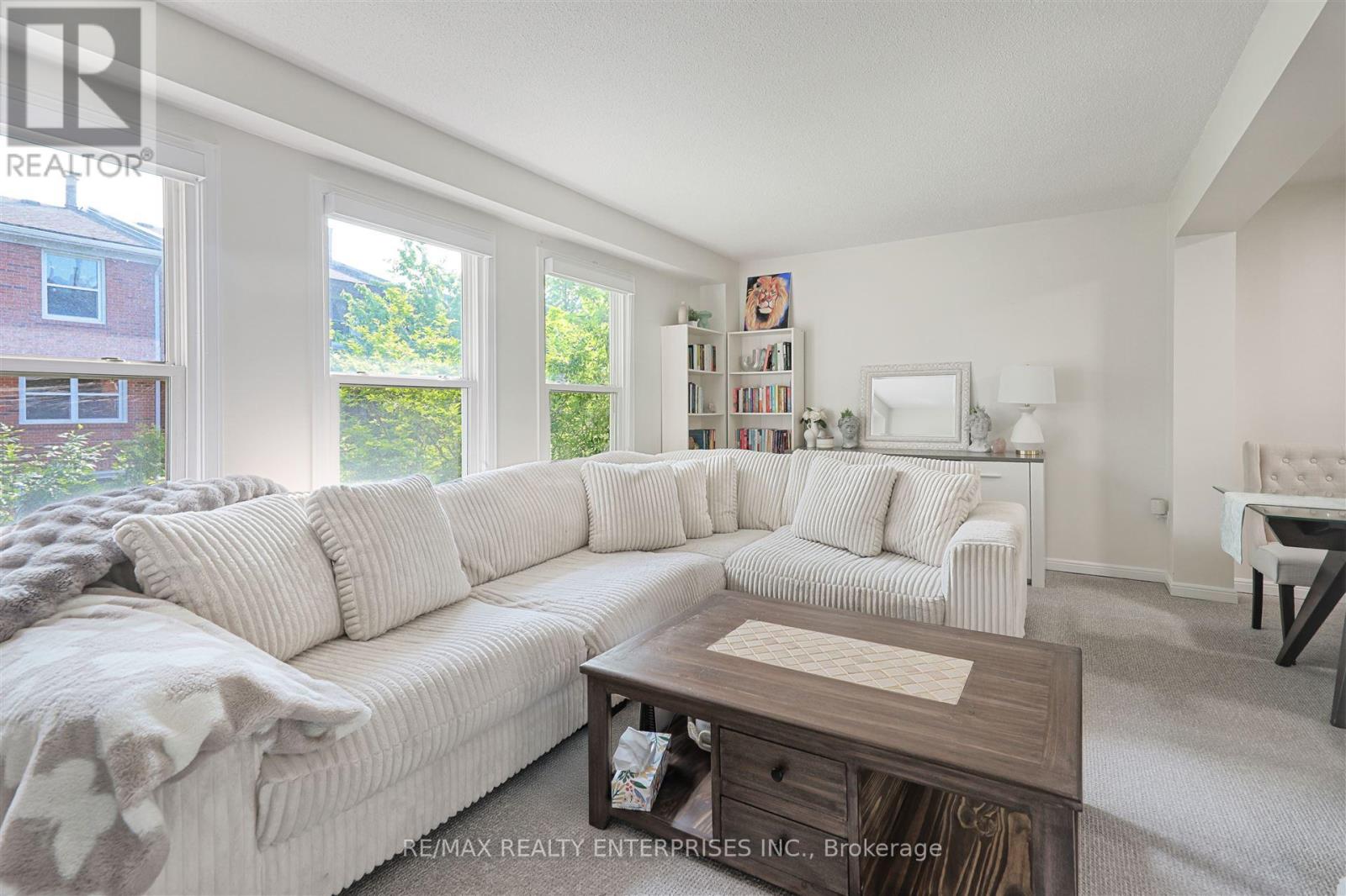 Photo 3 of 99 333 Meadows Boulevard, Mississauga ON