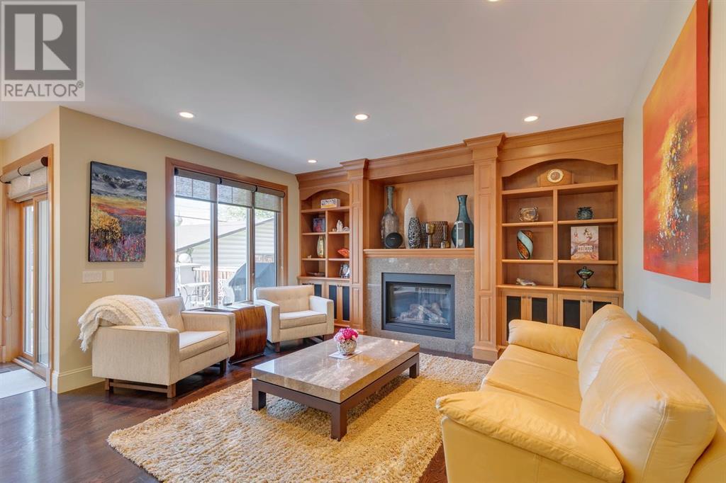Single Family House for Sale in   Avenue NW West Hillhurst Calgary 