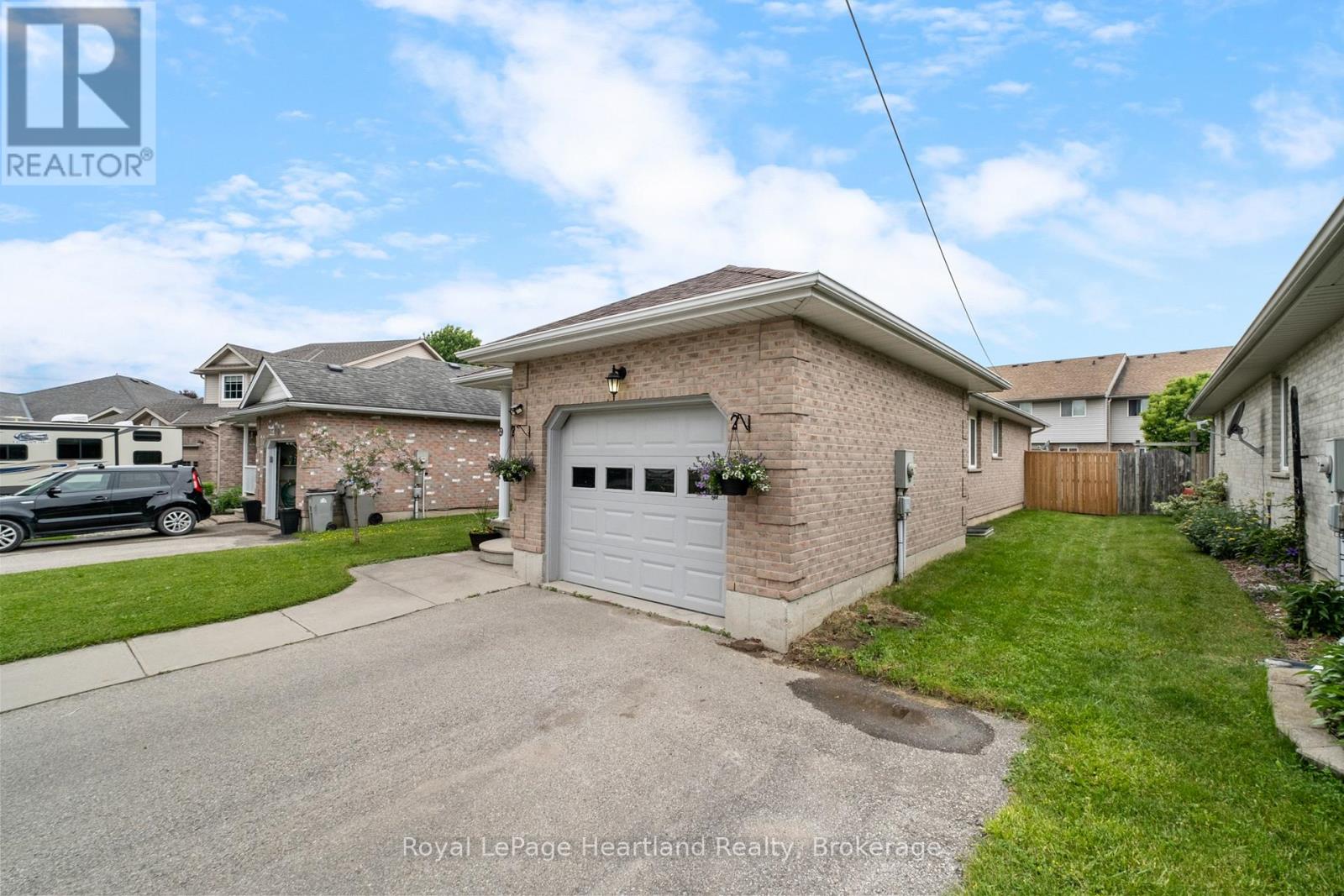 Photo 9 of 9 Parkhaven Crescent, St Marys ON