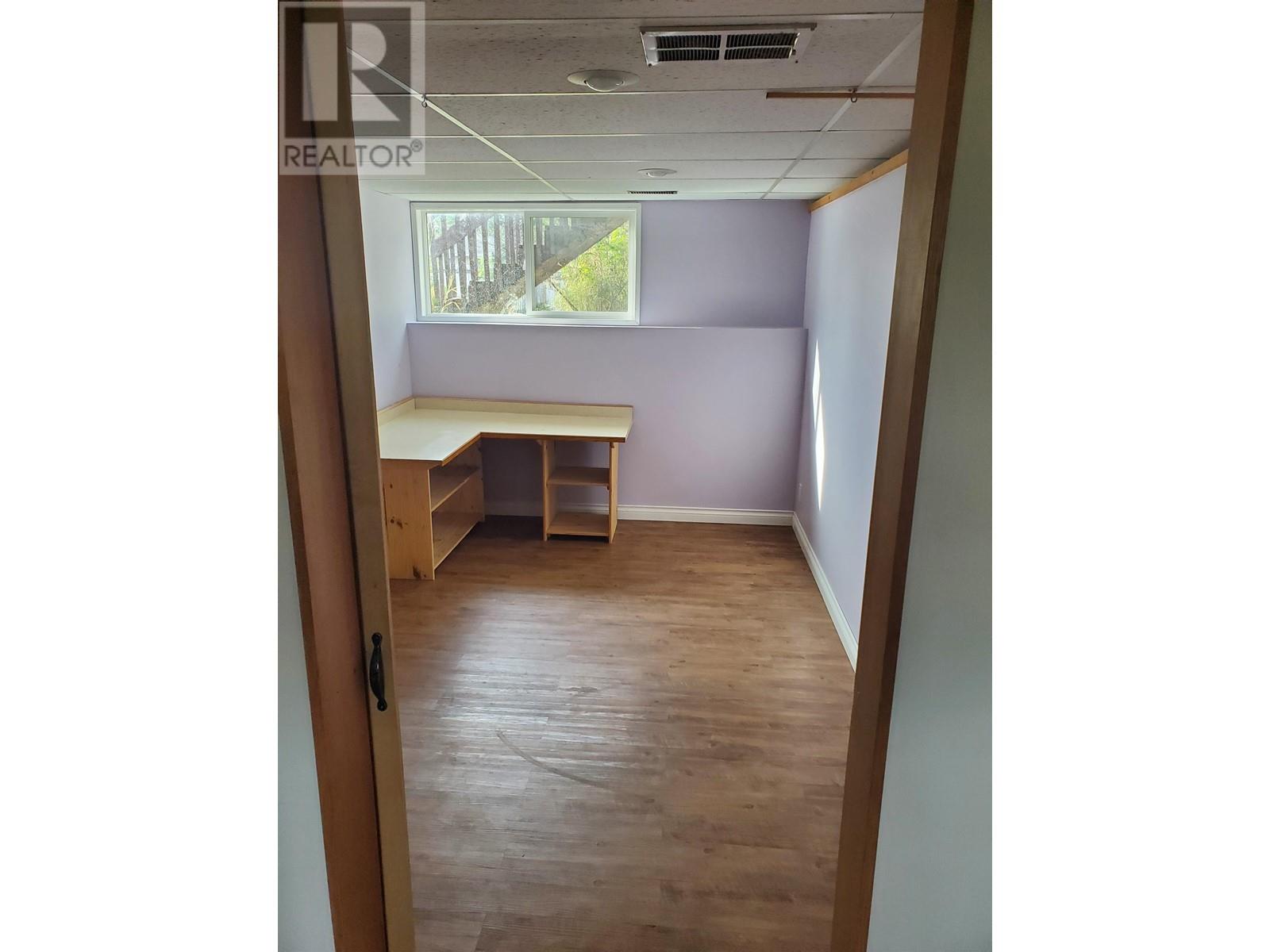 27 MANSON CRESCENT, Mackenzie