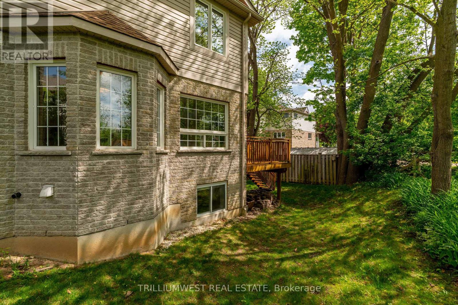 Photo 35 of 35 105 Pinnacle Drive, Kitchener ON