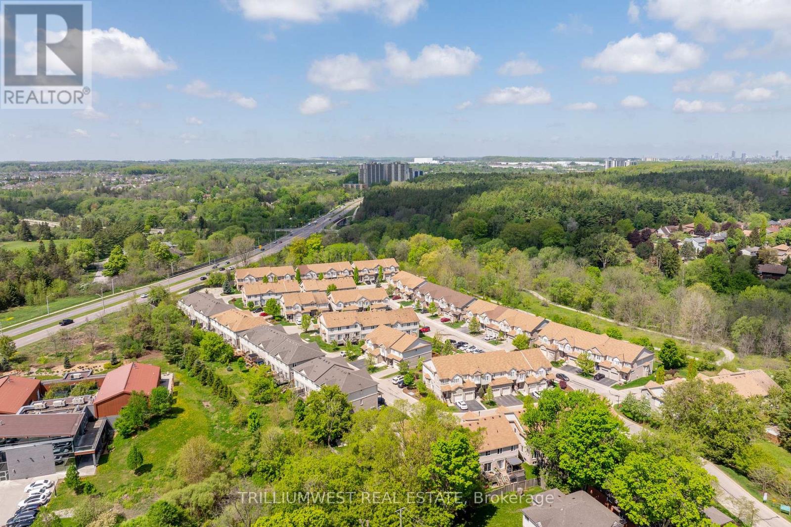 Photo 45 of 35 105 Pinnacle Drive, Kitchener ON