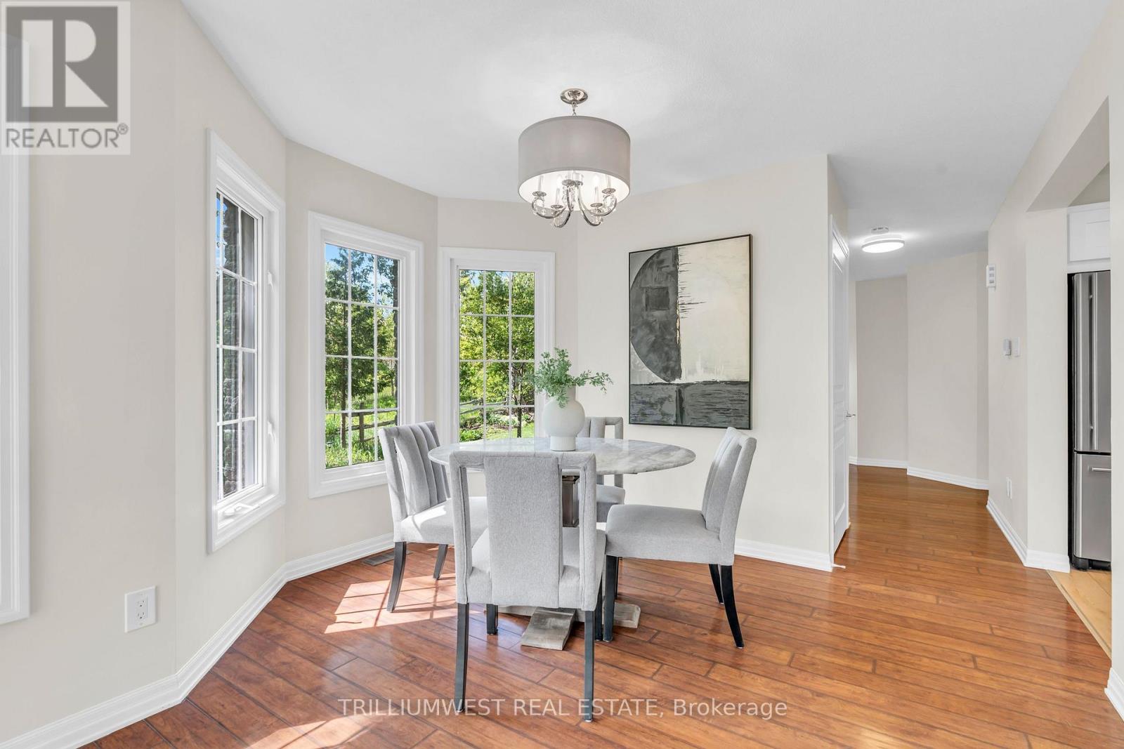 Photo 15 of 35 105 Pinnacle Drive, Kitchener ON