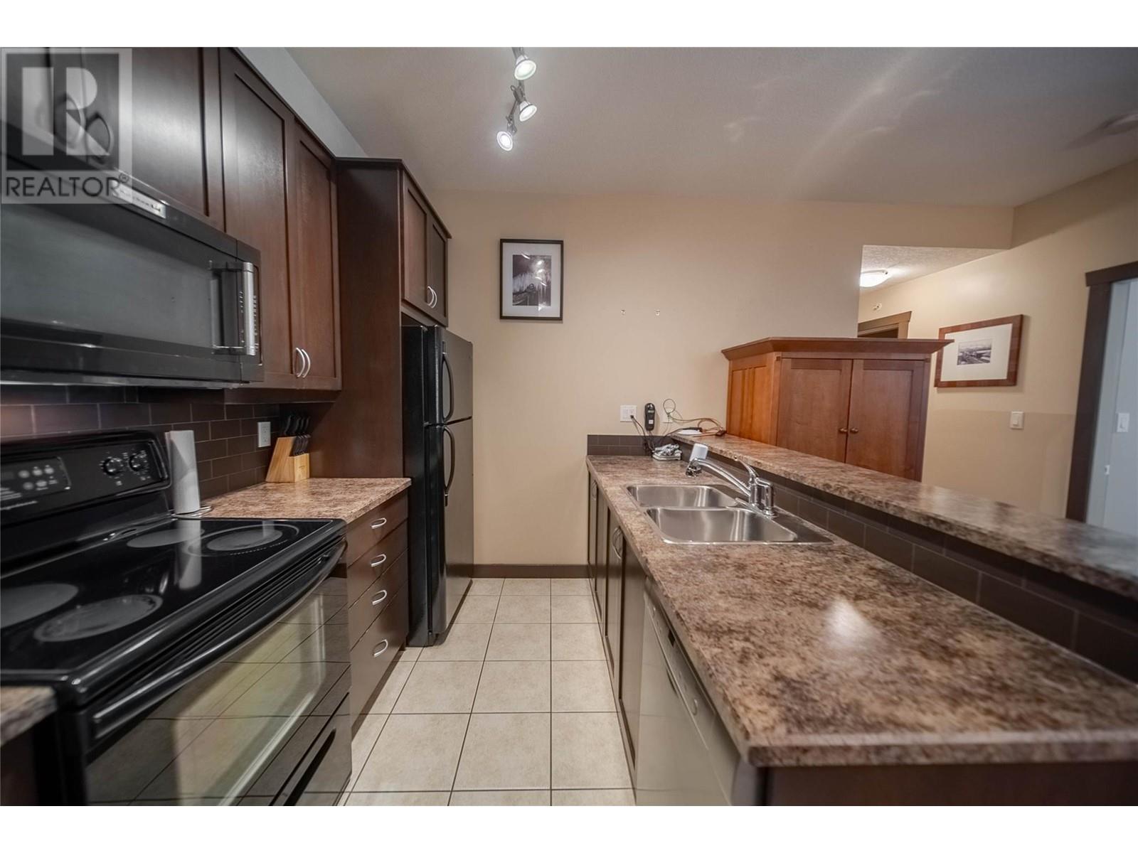 Photo 8 of 1500 Mcdonald Avenue Unit 221, Fernie BC