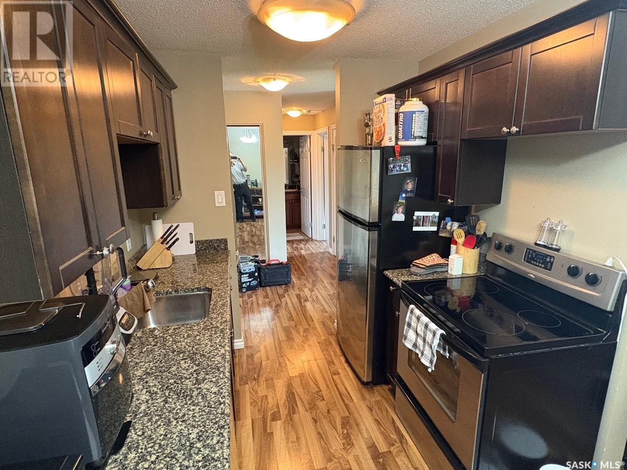 Photo 8 of 10 176 Acadia Court, Saskatoon SK
