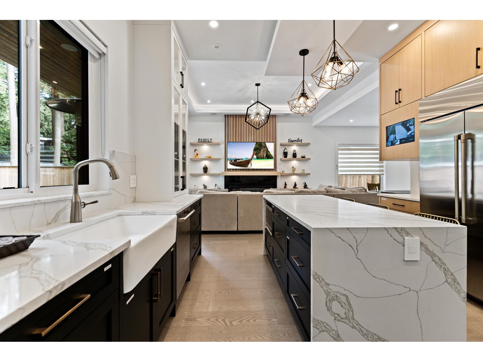 Photo 10 of 5673 Fairlight Crescent, Delta BC