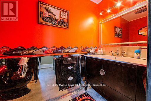 Photo 12 of 3252 15th Side Road, New Tecumseth ON