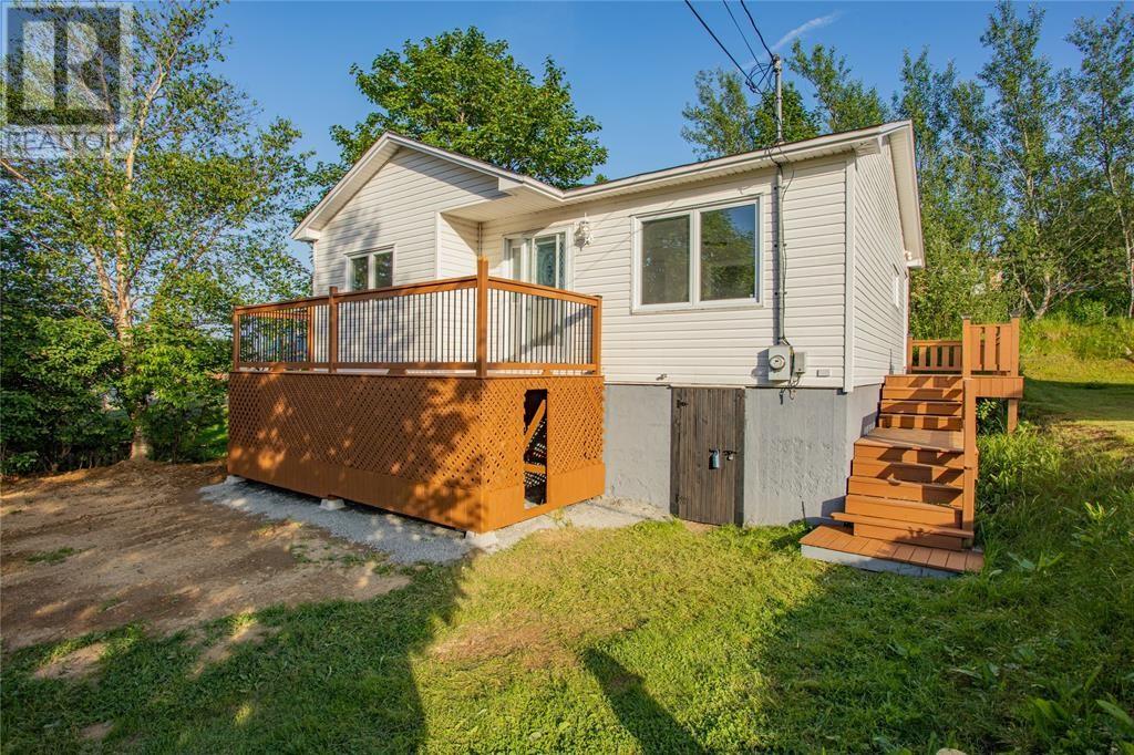Photo 4 of 26 Newtown Road, Upper Island Cove NL