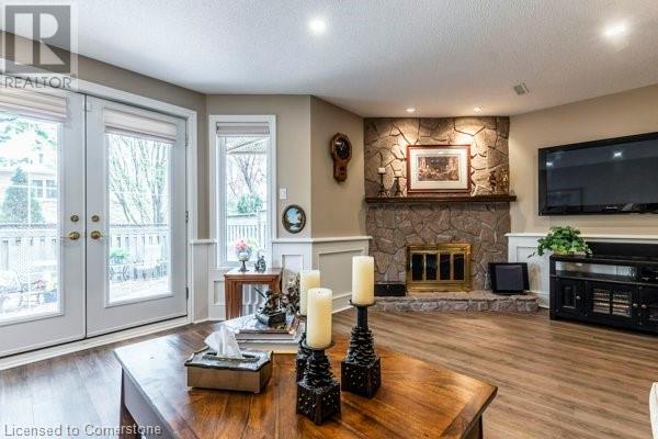 Photo 39 of 2099 Blacksmith Lane, Oakville ON