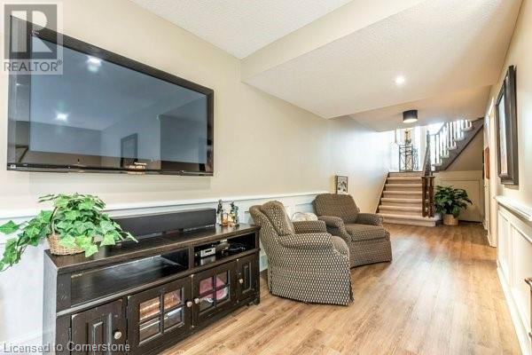 Photo 40 of 2099 Blacksmith Lane, Oakville ON