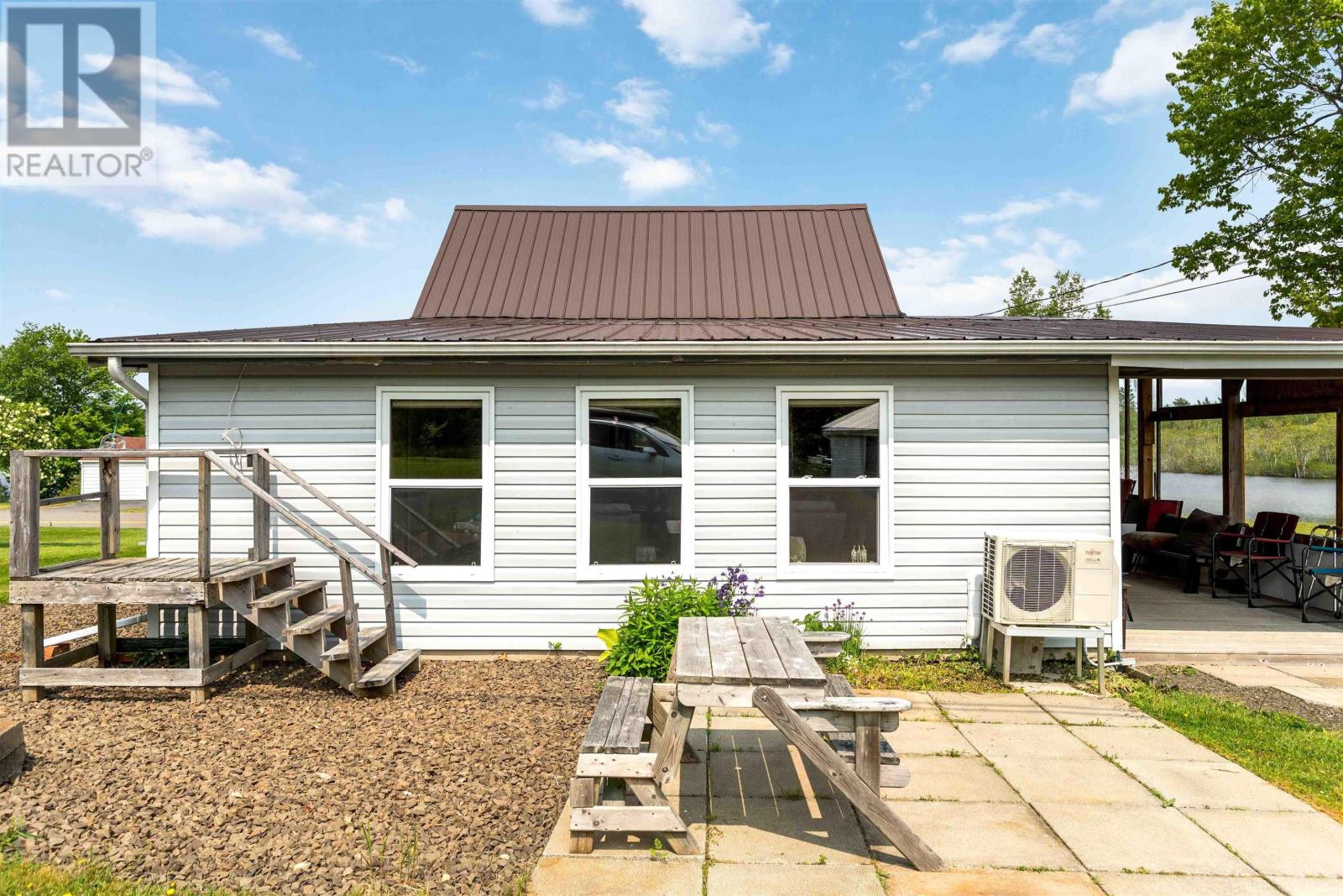 Property 31 of 47 of 646 French Road