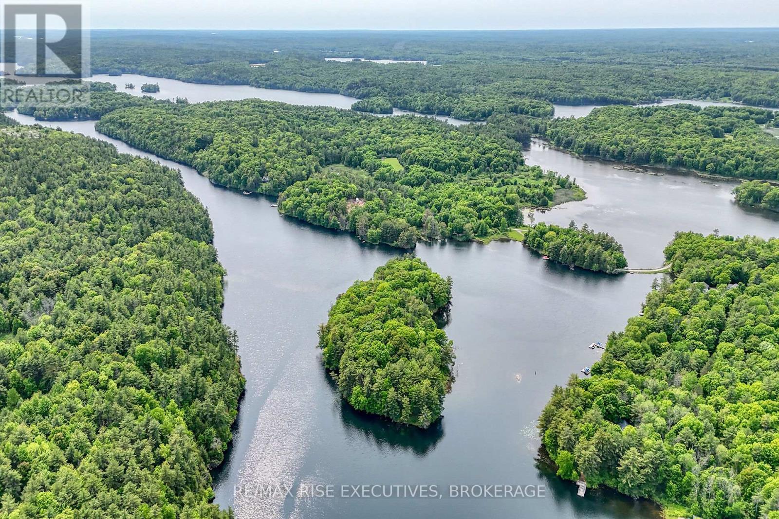 Photo 4 of 252 Dean Island Road, Rideau Lakes ON