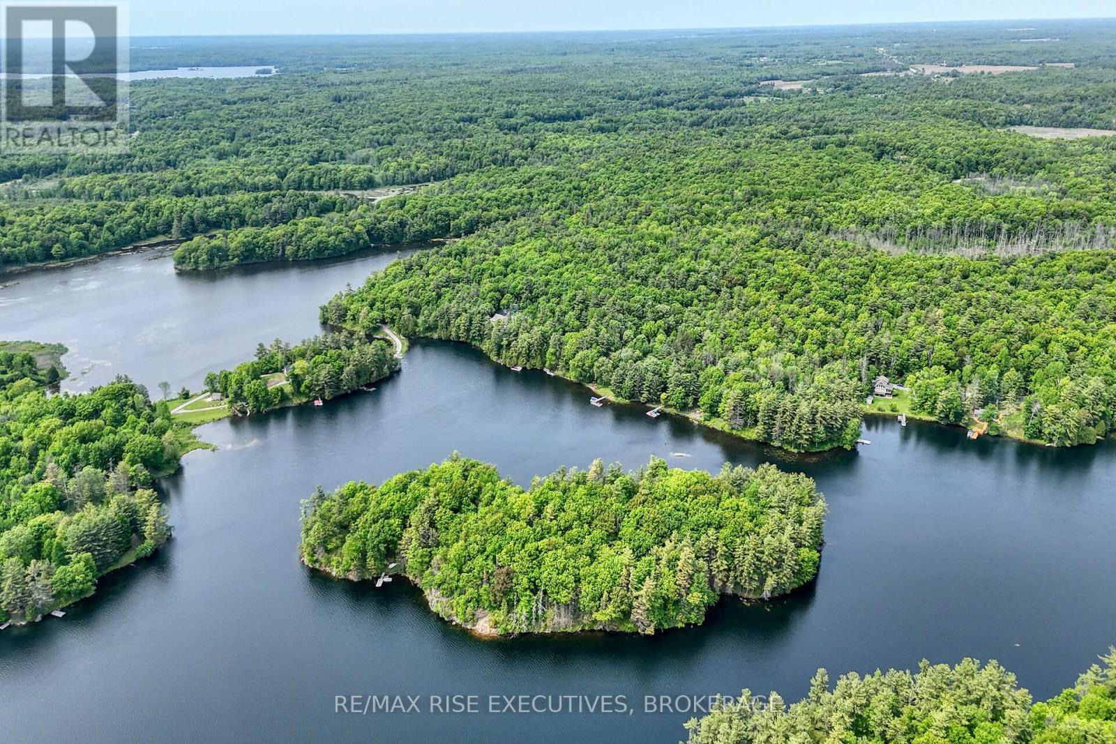 Photo 10 of 252 Dean Island Road, Rideau Lakes ON