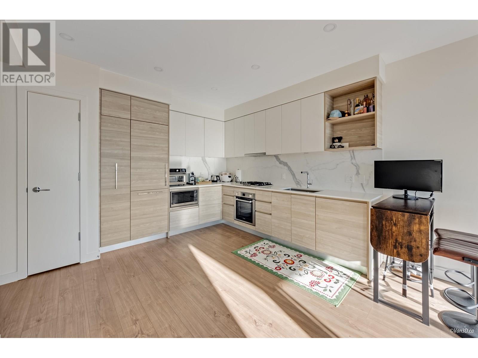 Photo 8 of 2505 595 Austin Avenue, Coquitlam BC