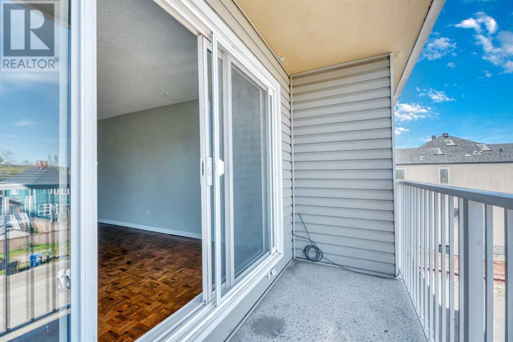 Single Family House for Sale in    Avenue SW Sunalta Calgary 